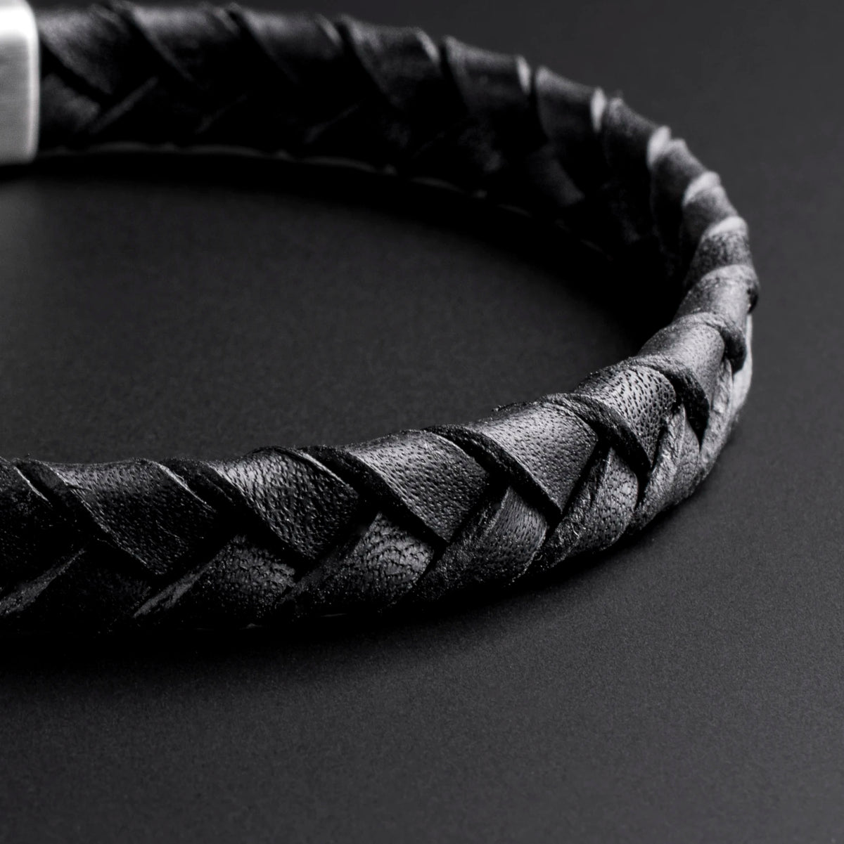 Baxter – Black Braided Leather