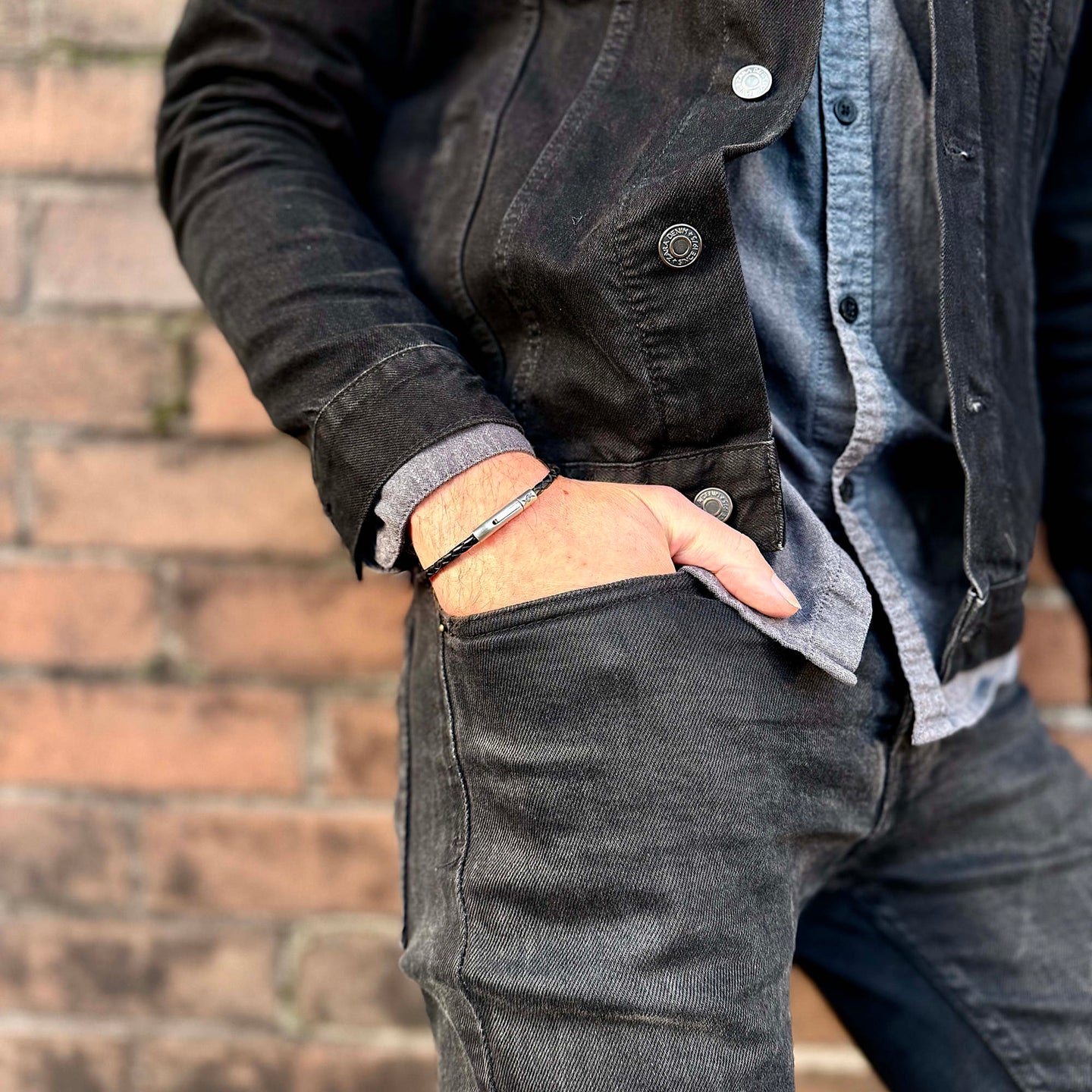 Cole - 4mm bolo genuine leather bracelet in black