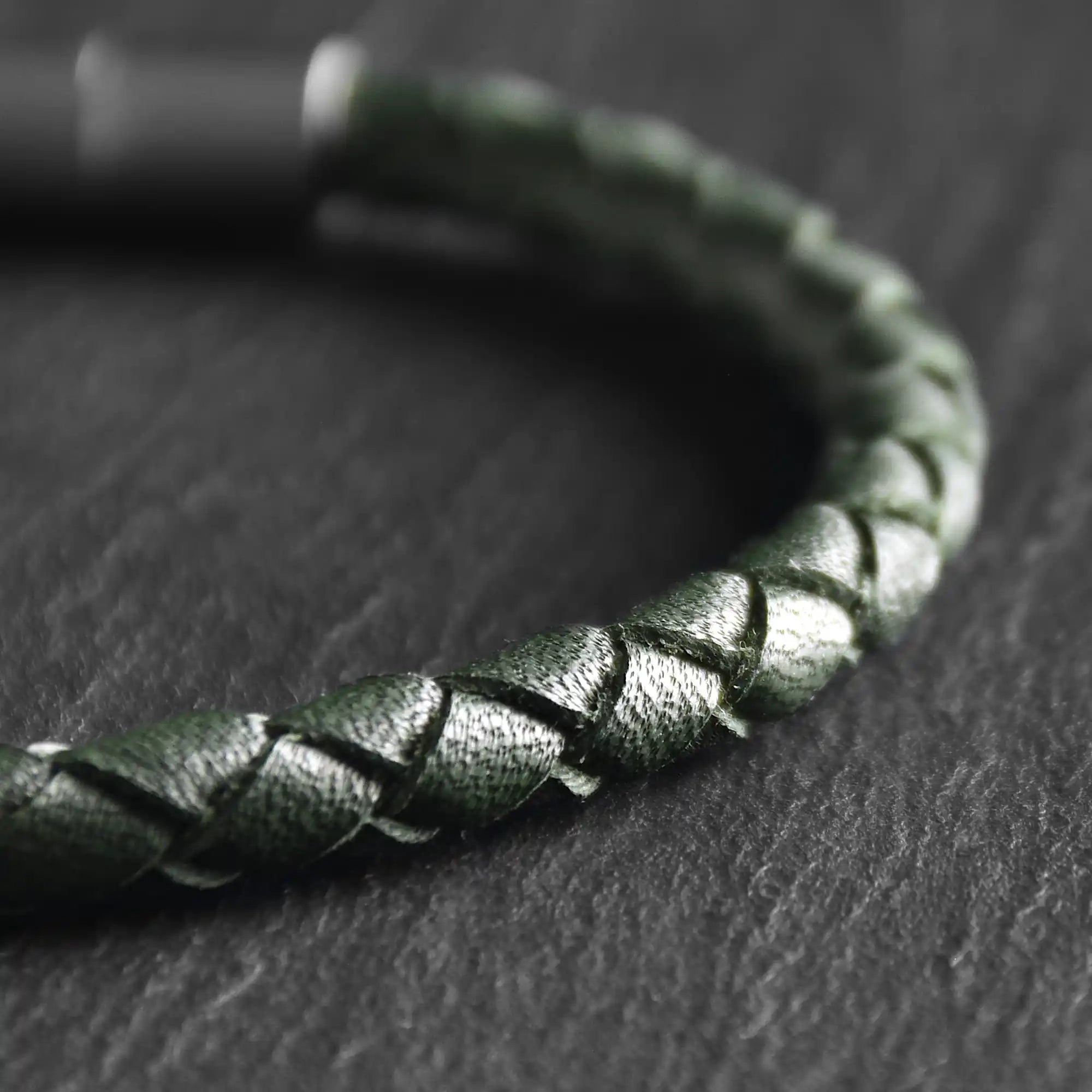 Hale - 4mm super soft Nappa leather bracelet in olive green