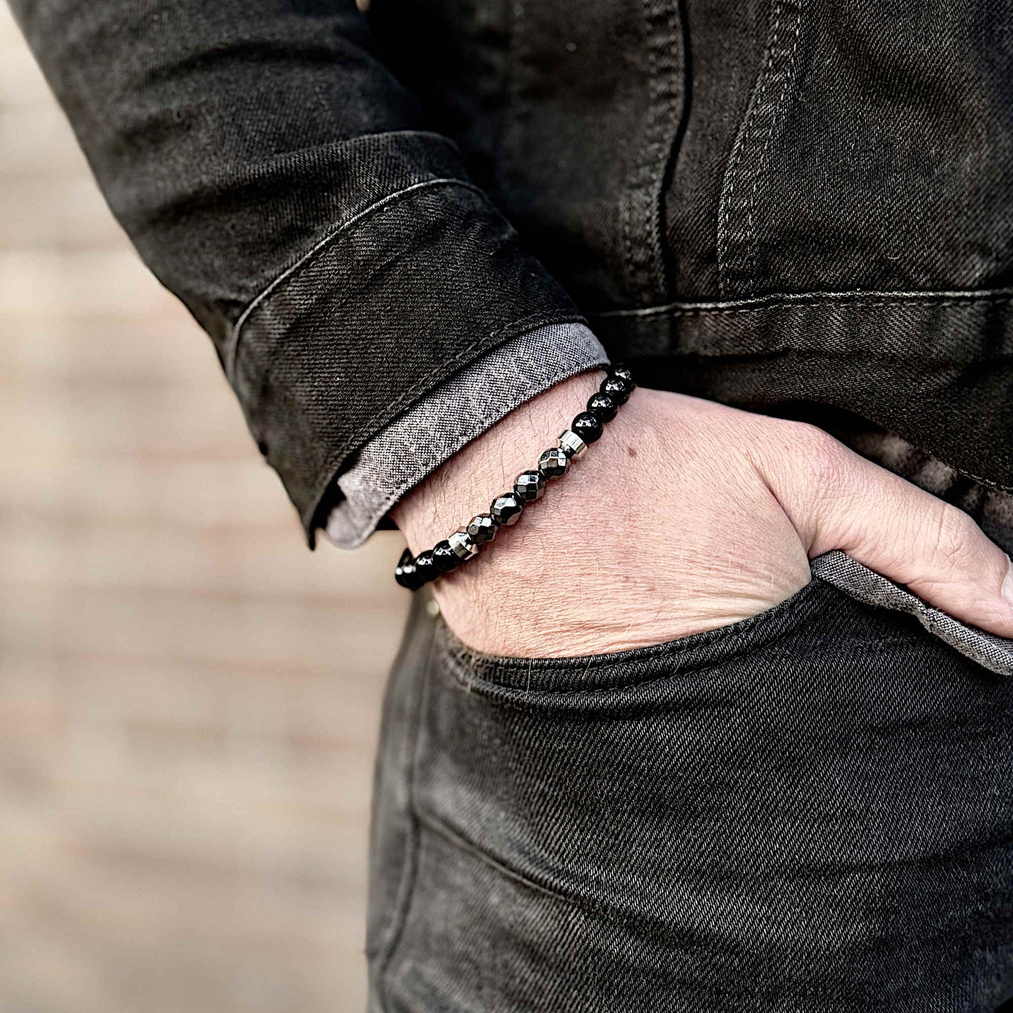 Kael - Black Magnet & Onyx Bead Bracelet