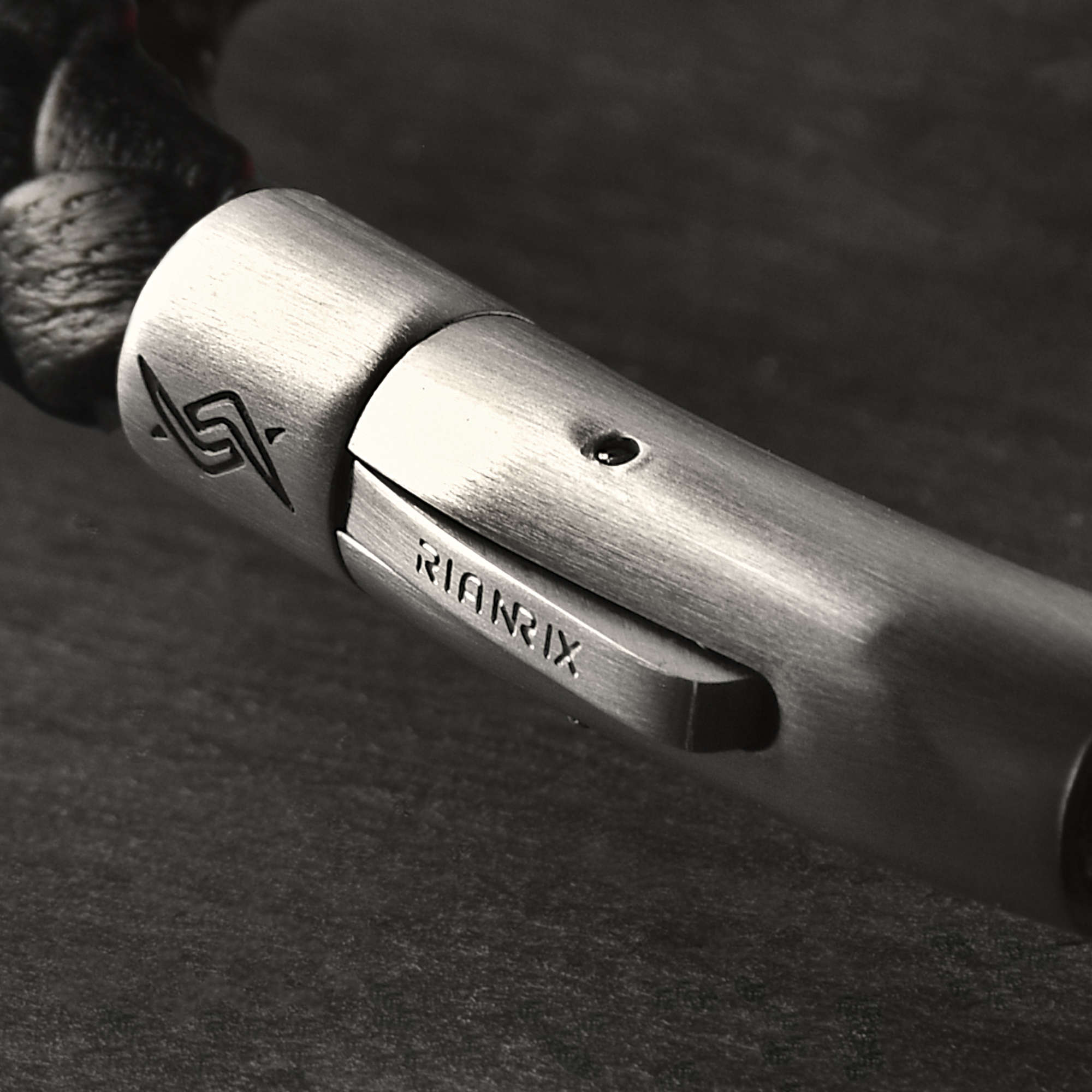 Nightfall - 6mm Nappa leather bracelet in classic black