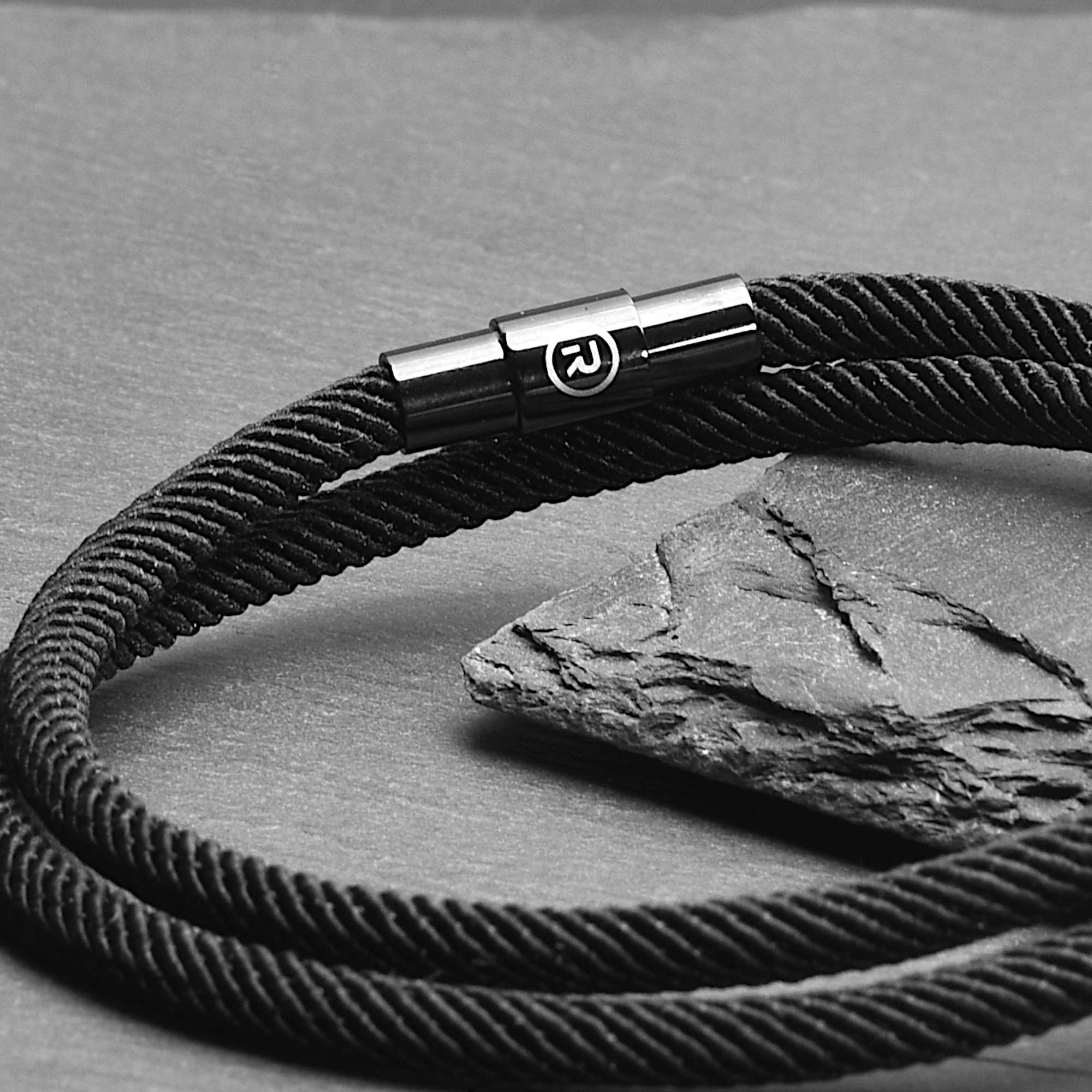 Noir - 4mm doube-layer Milan rope bracelet in true black