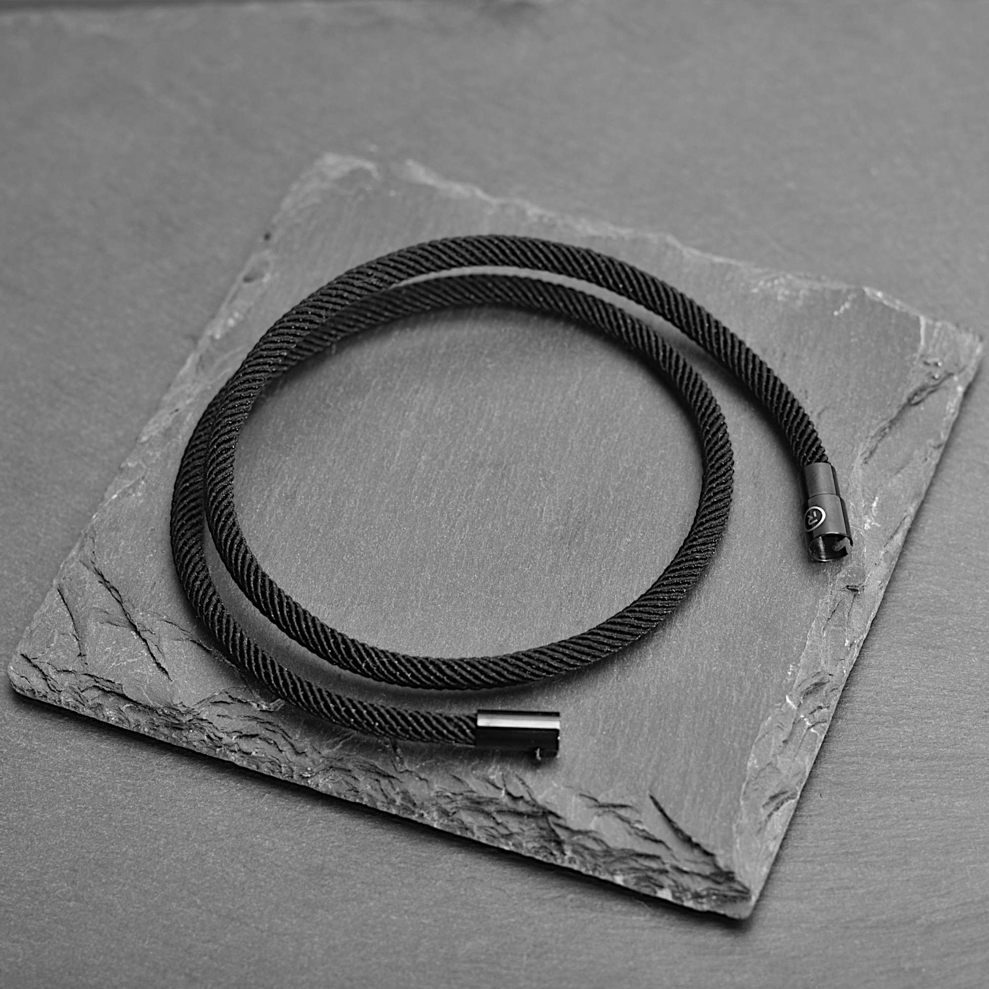 Noir - 4mm doube-layer Milan rope bracelet in true black