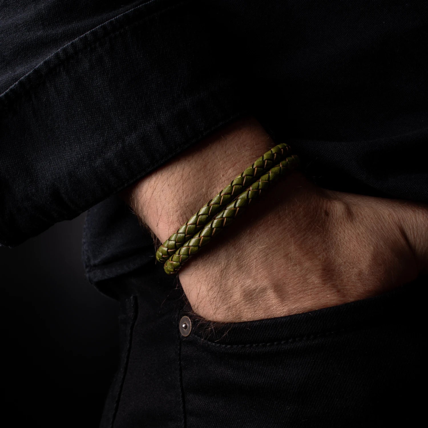 Ranger – 6mm Premium Double-Layer Leather Bracelet (olive green)