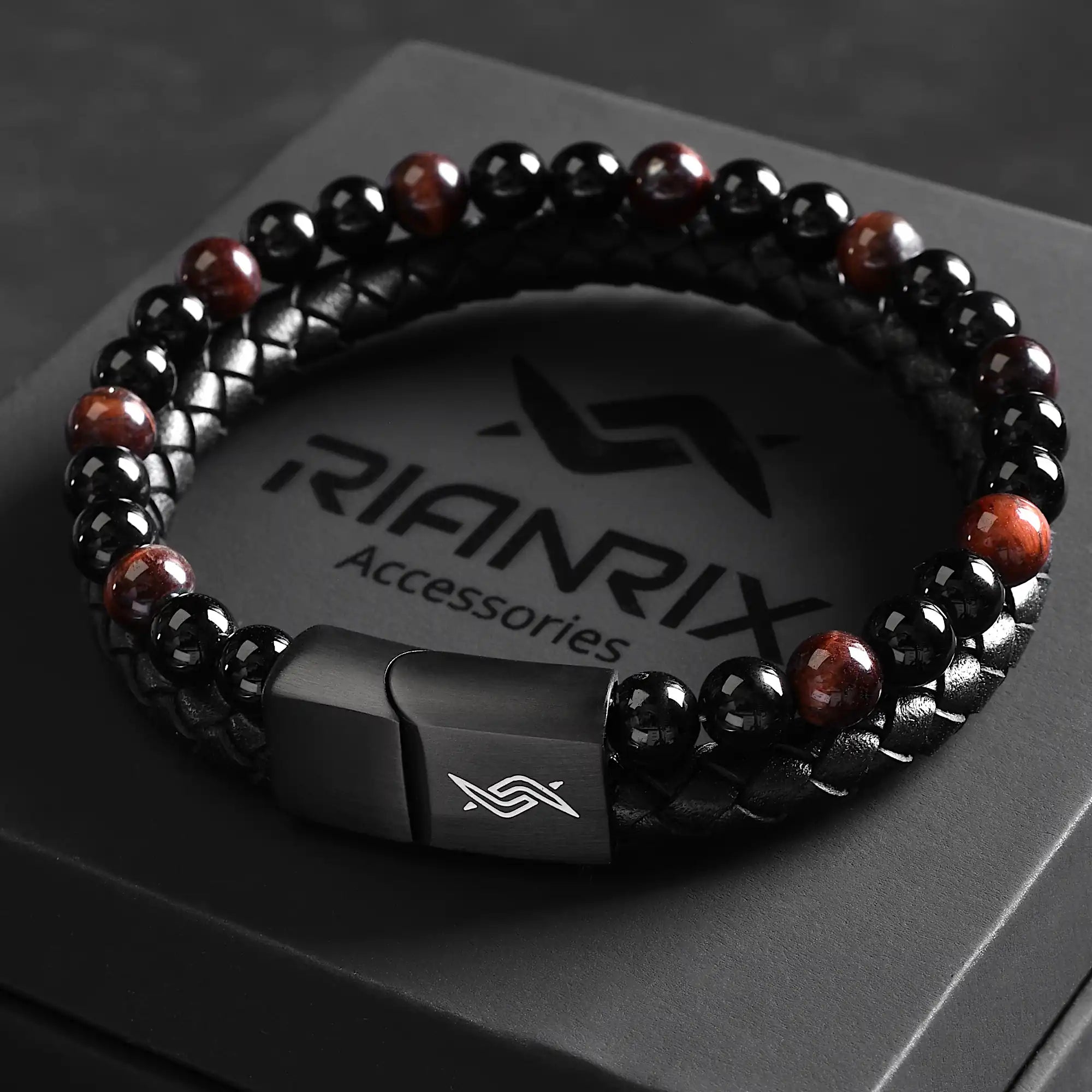 Redeye - Leather bracelet with red tiger-eye stone