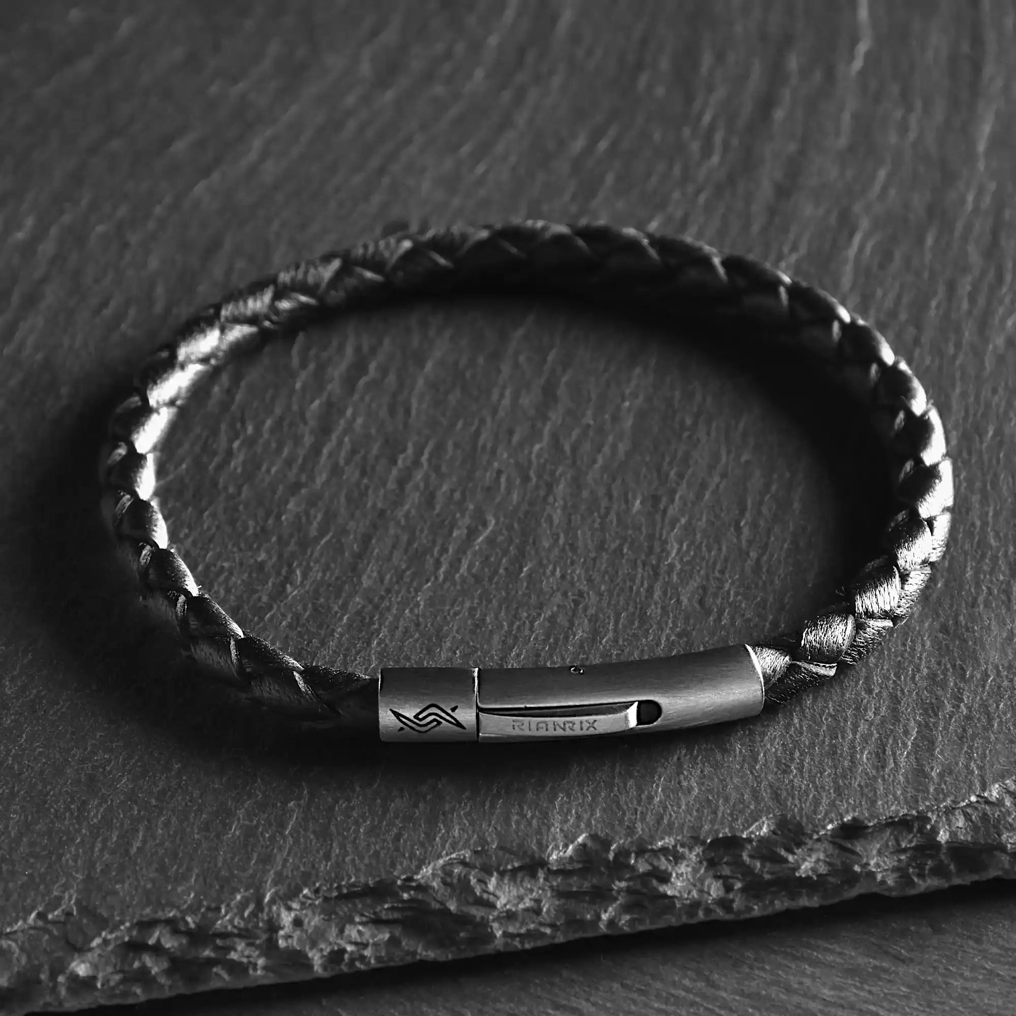 Silas - 4mm super soft Nappa leather bracelet in classic black
